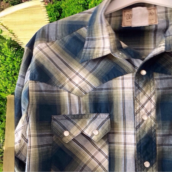 True Vintage 1980s Wrangler Western Pearl Snap Shirt. Size large. - Picture 3 of 9